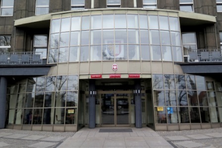 wejście od zwycięstwa
